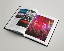 Load image into Gallery viewer, 100 of the World's Best Clubs